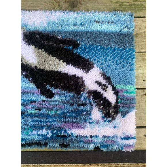 Vintage Handmade Rug Hook Carpet - Picture 4 of 5